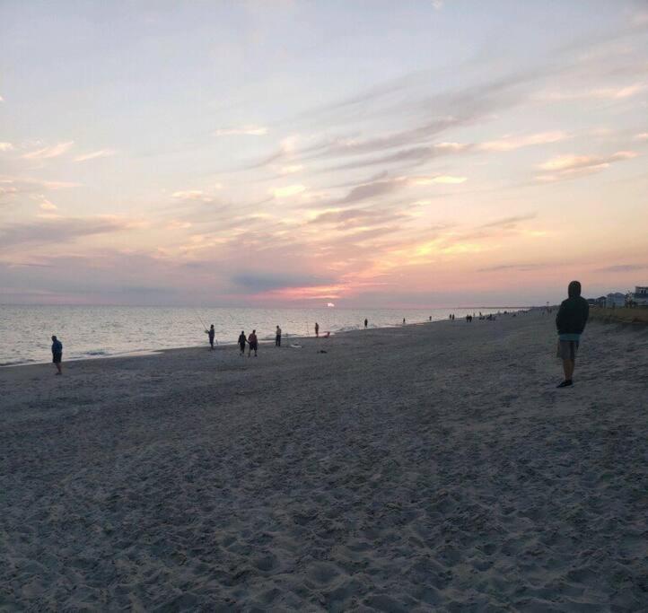 3 Bedroom Condo, Ocean Views & Short Walk To Beach! 오크 아일랜드 외부 사진